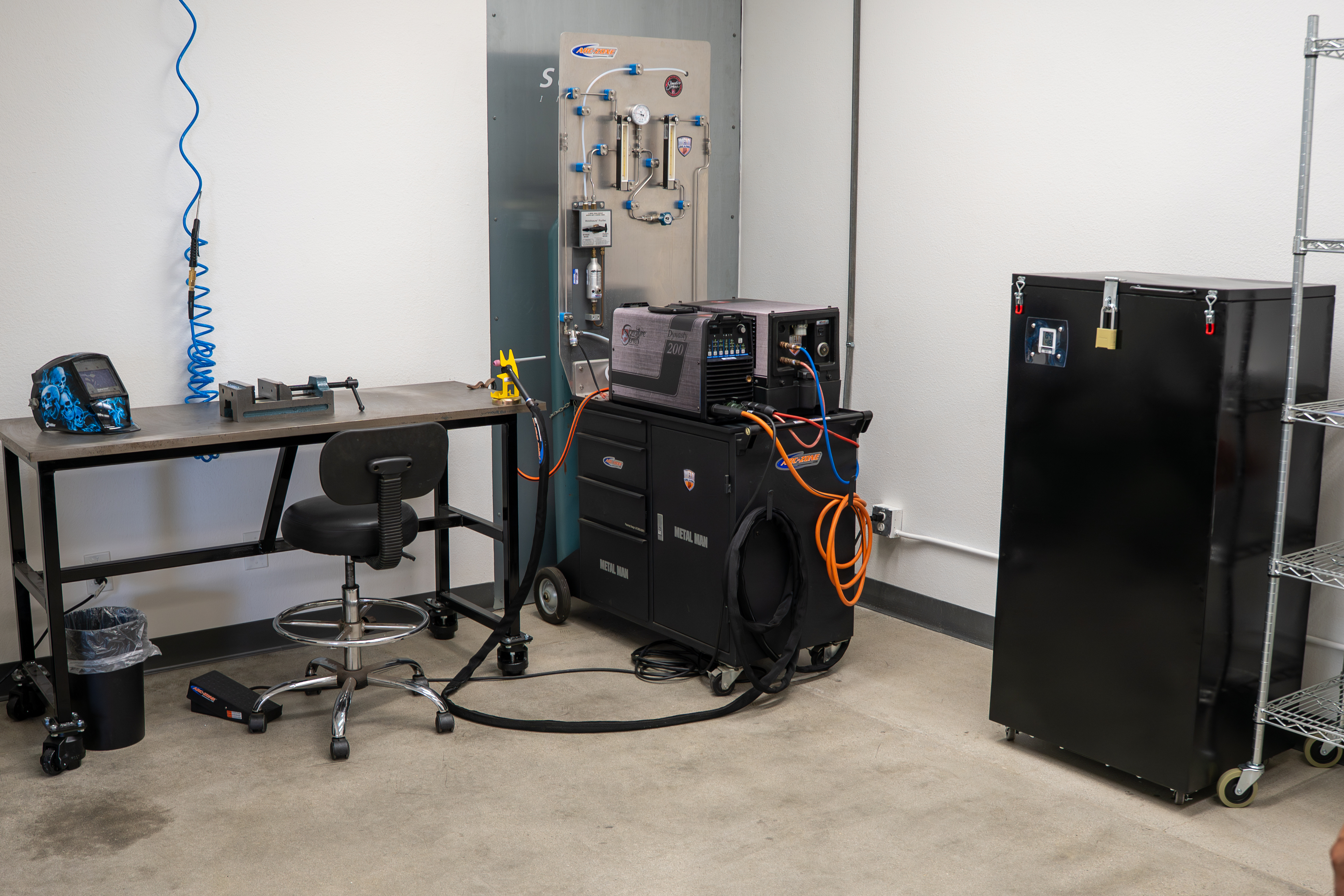 Equipment and consumable setup in fabrication environment